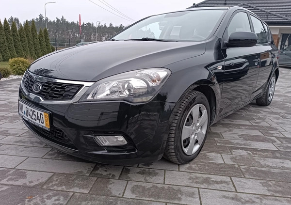 Kia Ceed cena 18900 przebieg: 198000, rok produkcji 2011 z Białobrzegi małe 172